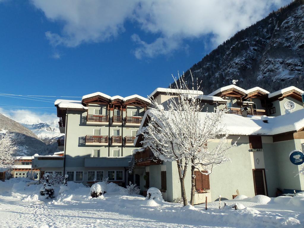 Hotel Santoni Ossana Bagian luar foto